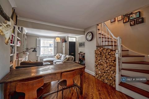 2 bedroom terraced house to rent, Cambridge Cottages, Richmond, TW9