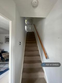 2 bedroom semi-detached house to rent, Cressey Avenue, Milton Keynes, MK5