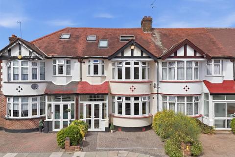 Clovelly Gardens, Bush Hill Park