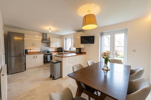 4 bedroom detached house for sale, Swan Crescent, Newport, NP19