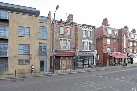 Retail property (high street) to rent, 31 Clapham Park Rd London SW4 7EE