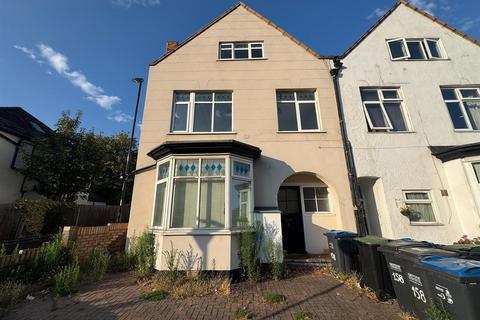 undefined, Melfort Road, Thornton Heath