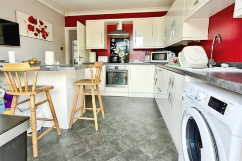 2 bedroom bungalow for sale, 9 Rivergreen Crescent, Bramcote, NG9 3EQ