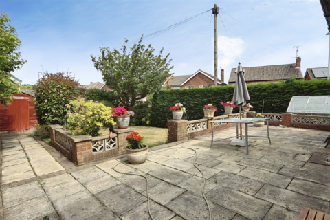 2 bedroom bungalow for sale, 9 Rivergreen Crescent, Bramcote, NG9 3EQ