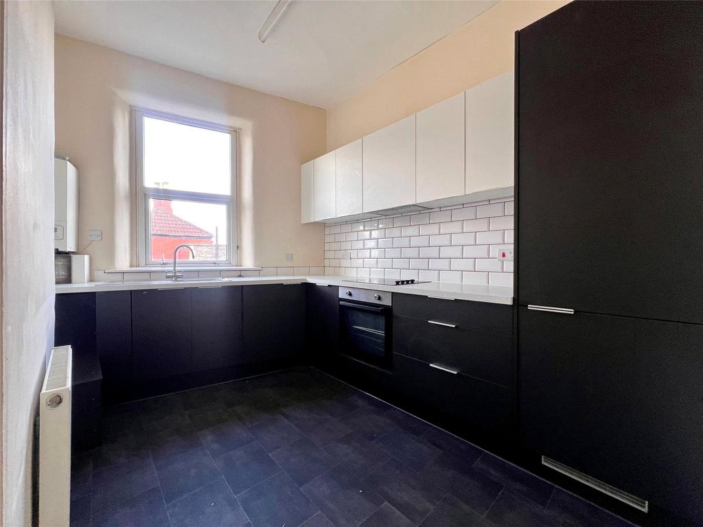 Apartment in Kingswood, Downend, Downend and Bromley Heath - View 3