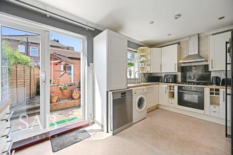3 bedroom end of terrace house for sale, Ferrymead Avenue, Greenford, UB6