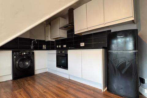 1 bedroom flat to rent, Melfort Road, Thornton Heath