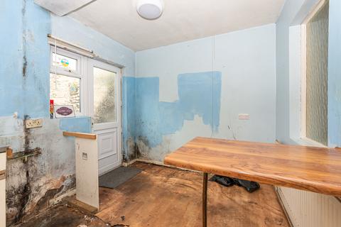 2 bedroom terraced house for sale, 41 Mountain Street, Caernarfon, Gwynedd LL55 1PW