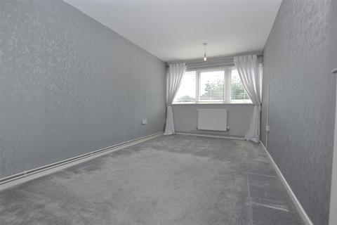 2 bedroom flat to rent, Suffolk Square, Norwich