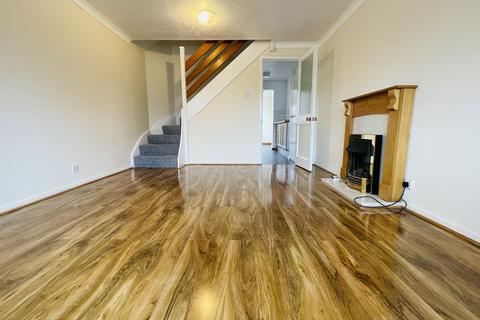 3 bedroom house to rent, Lidiard Gardens, Southsea, PO4