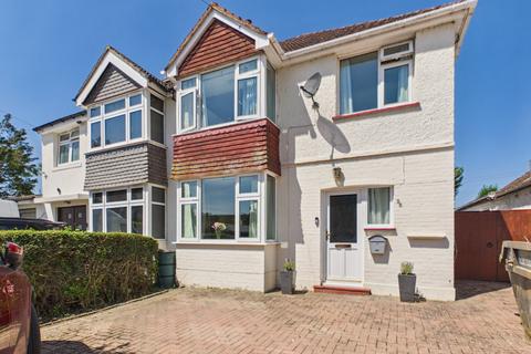 Coppermill Road, Wraysbury, Berkshire, TW19