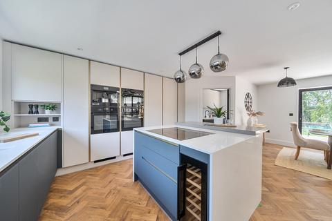 4 bedroom detached house for sale, Knowle Lane, Horton Heath, Fair Oak, Hampshire, SO50