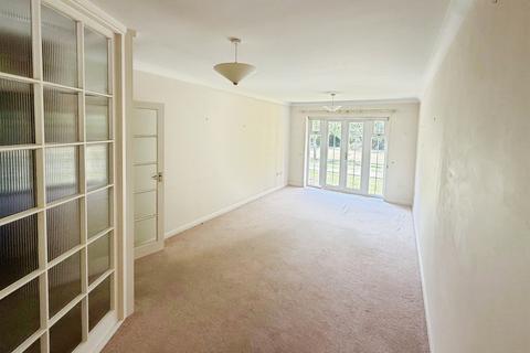 undefined, Heath Road, Newmarket