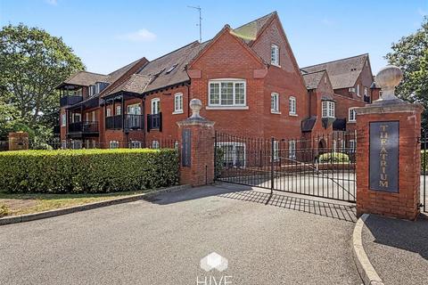2 bedroom flat for sale, Whincroft Close, Ferndown BH22