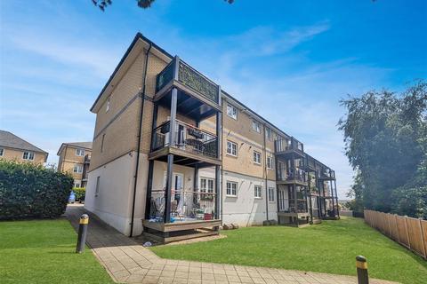 2 bedroom apartment to rent, King Cole Place, Colchester