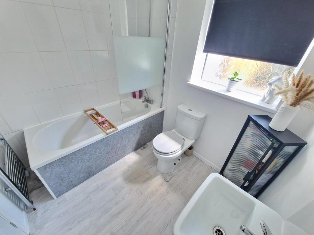 House in Newcastle upon Tyne, Lemington - View 4