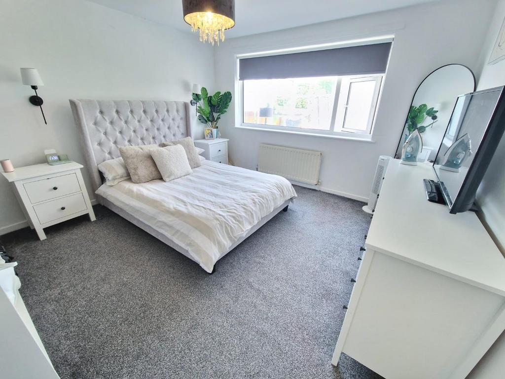 House in Newcastle upon Tyne, Lemington - More