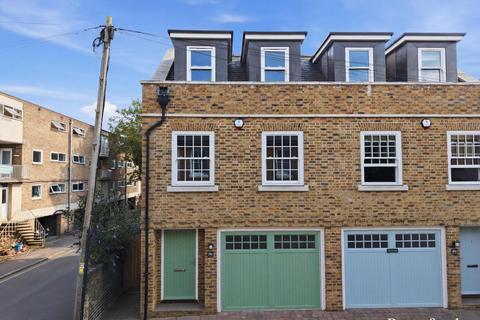 4 bedroom semi-detached house for sale, Hall Street, Chelmsford, CM2