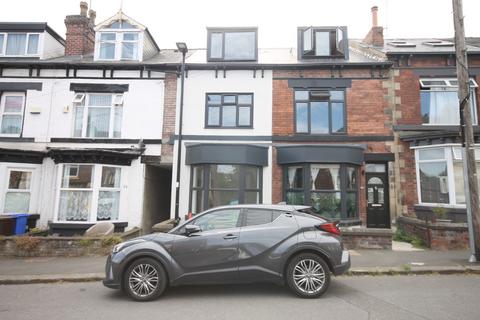 3 bedroom terraced house for sale, South View Crescent, Sheffield, S7