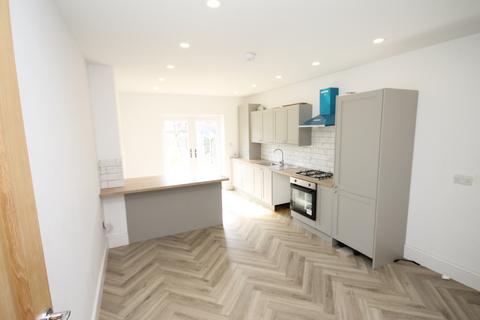 3 bedroom terraced house for sale, South View Crescent, Sheffield, S7