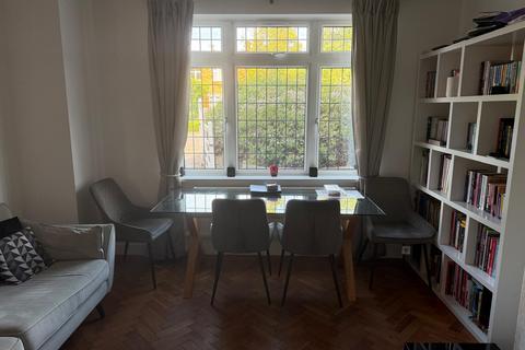3 bedroom semi-detached house to rent, Vine Lane, Uxbridge UB10