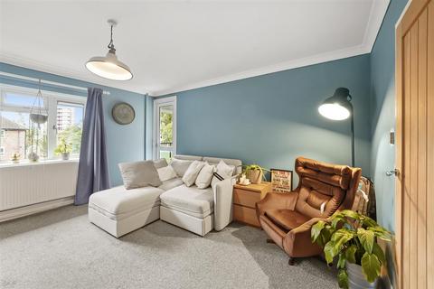 1 bedroom apartment for sale, Ravens Way, London SE12