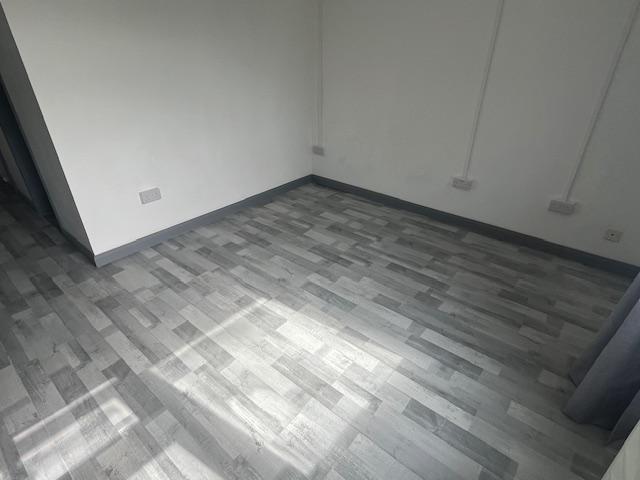 Apartment in Southampton - View 3
