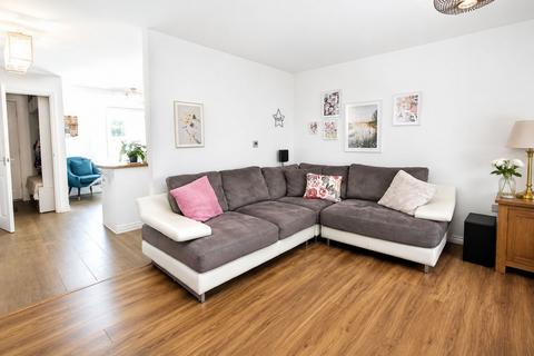 4 bedroom semi-detached house for sale, Juniper Mead, Stotfold, Hitchin, SG5
