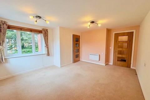 1 bedroom apartment for sale, Ringwood Road, Ferndown