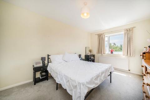 2 bedroom flat to rent, South Bank, Surbiton KT6