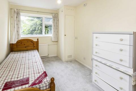 2 bedroom flat to rent, South Bank, Surbiton KT6