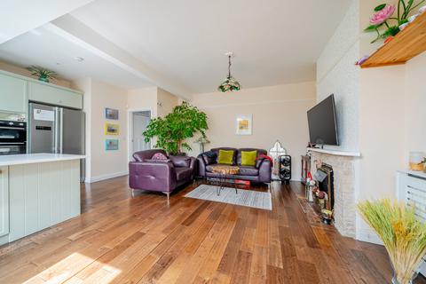 4 bedroom semi-detached house for sale, Baring Road, London