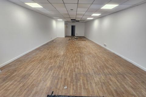 Retail property (high street) to rent, 236 Stamford Hl London N16 6TT