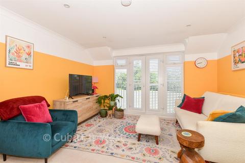 1 bedroom apartment for sale, Truggers Court, Handcross RH17