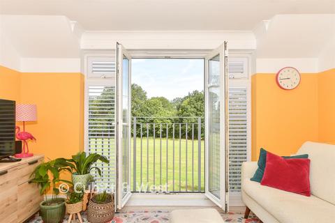 1 bedroom apartment for sale, Truggers Court, Handcross RH17