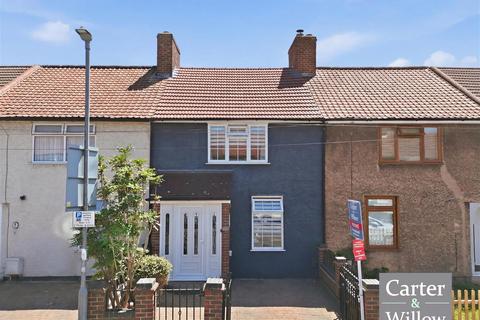 2 bedroom terraced house for sale, Raydons Road, Dagenham, Essex