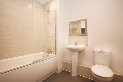 2 bedroom apartment to rent, Wokingham RG41