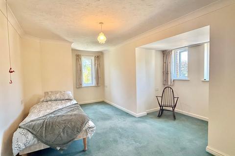 1 bedroom apartment for sale, Beaulieu Road, Dibden Purlieu, SO45