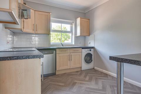 2 bedroom apartment to rent, Nails Lane, Bishop's Stortford