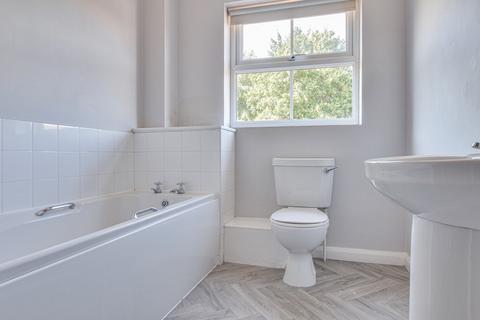 2 bedroom apartment to rent, Nails Lane, Bishop's Stortford