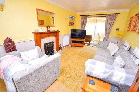 3 bedroom terraced house for sale, Highwood Avenue, Solihull B92
