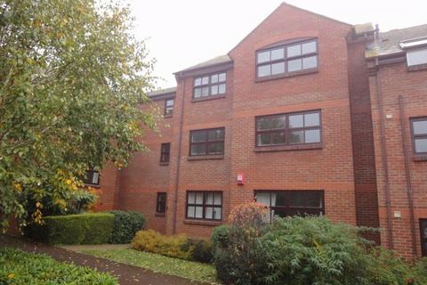 2 bedroom flat to rent, Swan Court