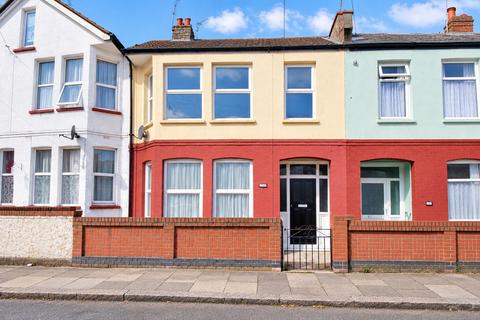 3 bed terraced house for rent in Tintern Avenue, Westcliff On Sea SS0