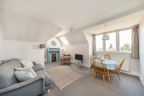 2 bedroom flat for sale, Teignmouth Road, London NW2