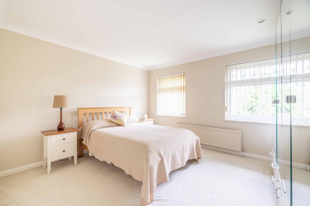 En suite bedroom