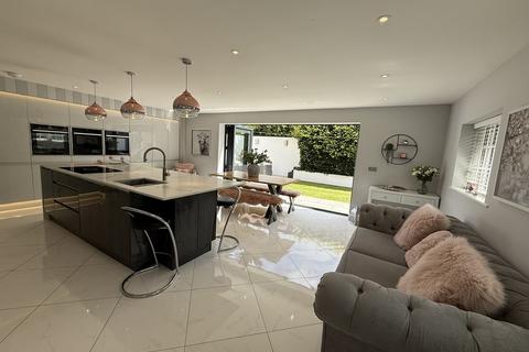 4 bedroom barn conversion for sale, East Park Road, SCARBOROUGH YO13