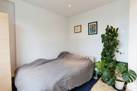 undefined, Raglan Road, London, E17