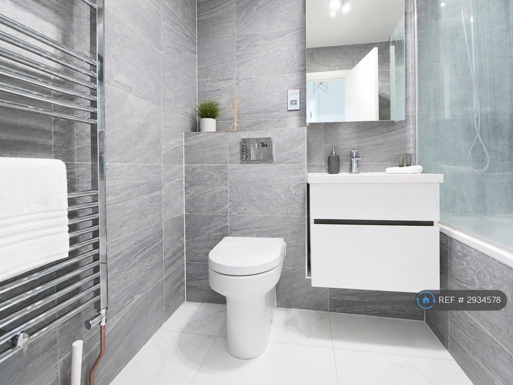 Apartment in Croydon, Broad Green - More