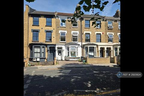 1 bedroom flat to rent, Powell Road, London, E5