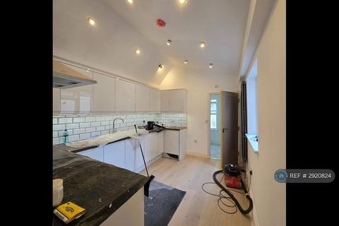 1 bedroom flat to rent, Powell Road, London, E5